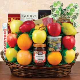 Signature Kosher Gourmet: Fresh Fruit & Snack Medley